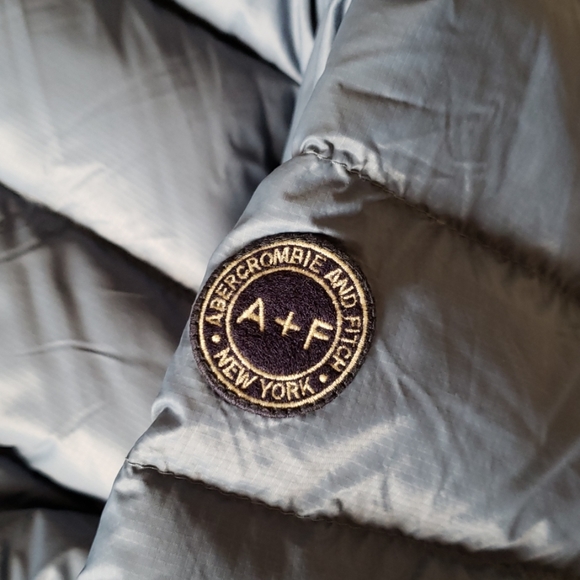 NEW ABERCROMBIE down puffer coat S water resistant - Picture 3 of 6